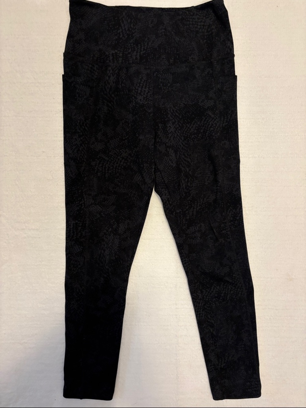 Danskin Black Textured High-Rise Leggings Medium